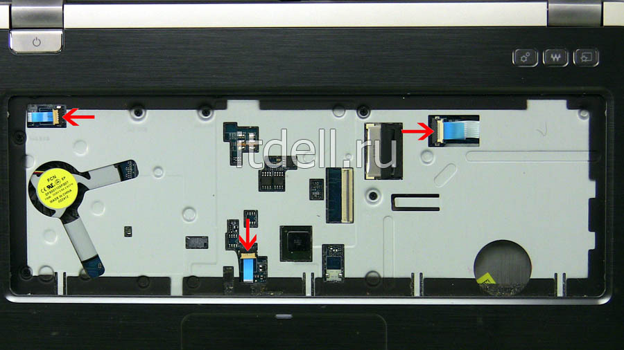 как разобрать нотбуки dell inspiron 5520 и 7520 отсоедините три шлейфа от материнской платы