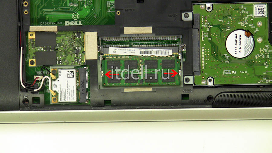 как разобрать ноутбук dell inspiron 5720 7720. Отсоедините вторую планку ОЗУ